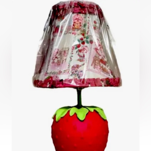 Dolls kill retro 80s STRAWBERRY SHORTCAKE limited edition sold out lamps - Picture 6 of 9